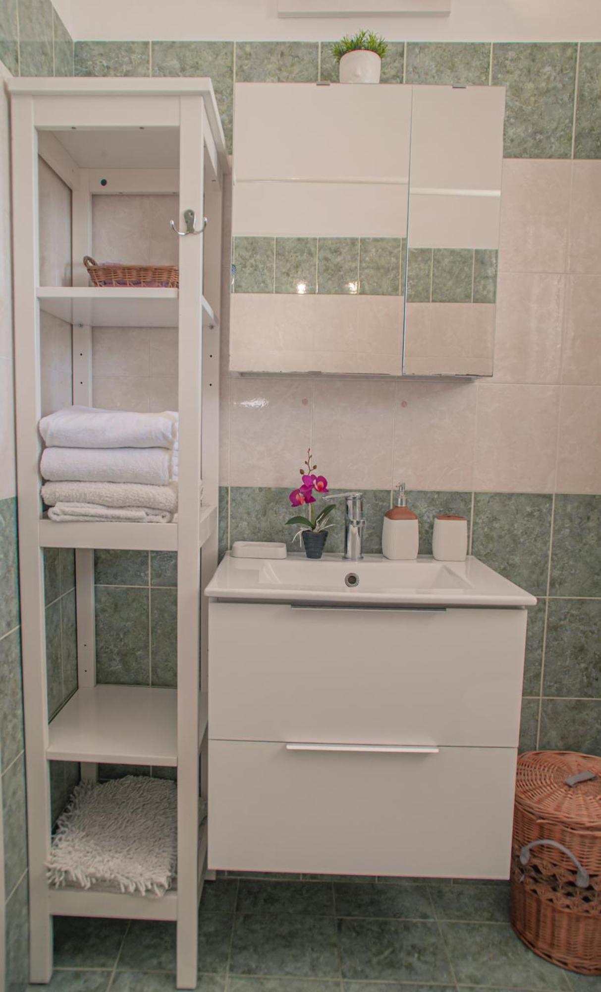 Cozy 1 Bedroom Apartment In Walking Distance To The Municipal Beach Paphos 外观 照片